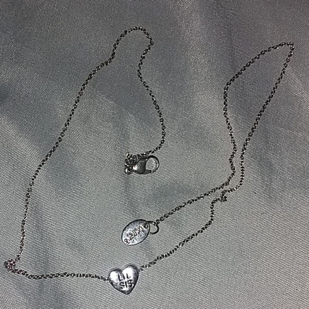 Claire's lil sister necklace